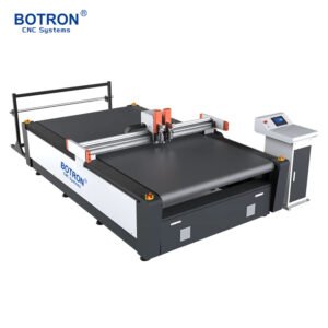 Automatic CNC Textile Cutting Machine Oscillating Knife Garment and Fabric Cutting Machine for Garment and Fabric Industries